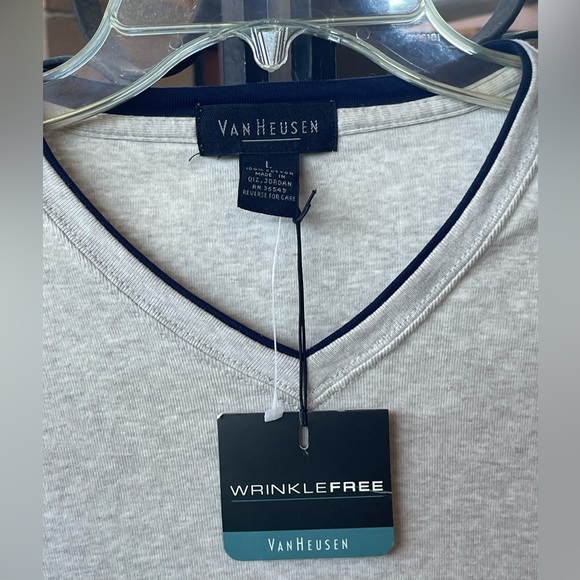 New Van Heusen V-neck Cotton Wrinkle Free Short Sleeve Oversized Oatmeal Top LG - Picture 6 of 16
